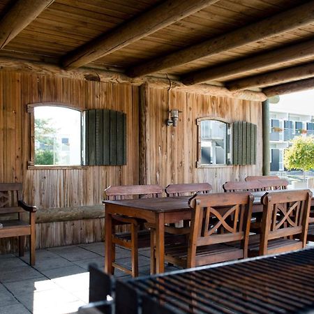 4 Person Holiday Home On A Holiday Park In Glesborg 외부 사진